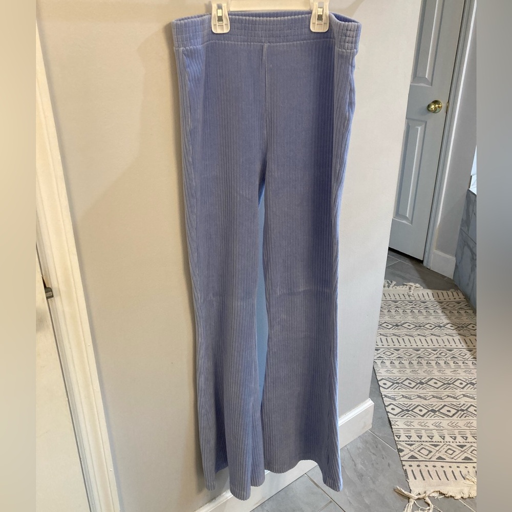 Aerie Groove On Velour High Waisted Blue ribbed Flare leggings size medium